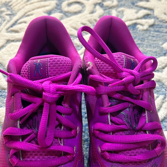 MB.01 Disco Lo Basketball Shoes Size 8.5 Deep Orchid / Pickled Beet - Mens - Picture 3 of 13